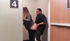 Lalin girl with a big ass in leggings makes his gumshoe rage